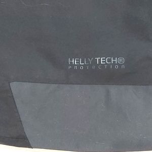 Authentic helly hansen women's ski/snow. Pants never worn just took the tag off.